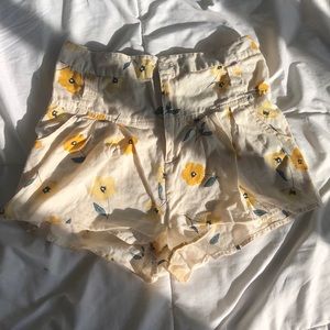 Billabong floral shorts!